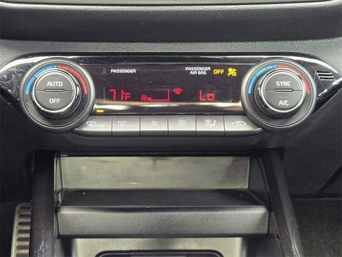 Certified 2024 Kia Forte GT-Line image 18