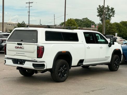Used 2024 GMC Sierra 2500 AT4 w/ AT4 Premium Plus Package AWD/4WD image 36