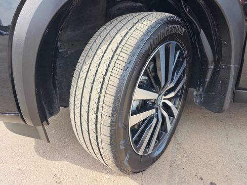 Used 2024 Nissan Pathfinder Platinum w/ Cargo Package image 34