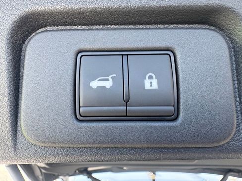 New 2026 Nissan Rogue Platinum AWD/4WD image 18