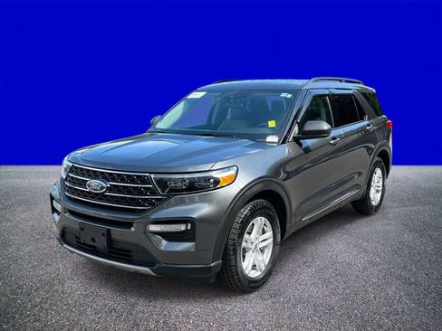 Used 2020 Ford Explorer XLT w/ Equipment Group 202A AWD/4WD image 7