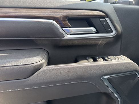 Used 2025 Chevrolet Silverado 2500 LT image 13