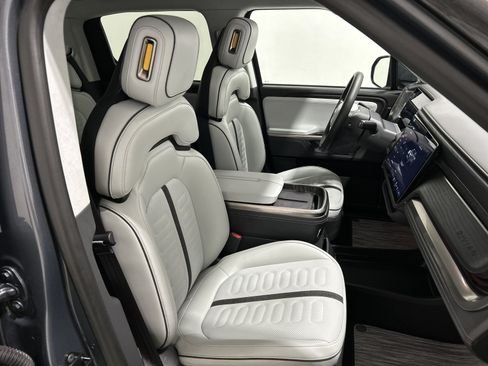 Used 2025 Rivian R1T Adventure AWD/4WD image 23