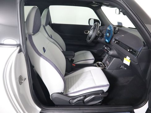 New 2026 MINI Cooper 2-Door Hardtop FWD image 21