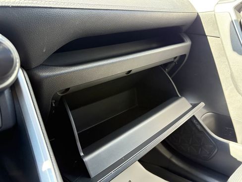 Used 2022 Toyota RAV4 LE image 26