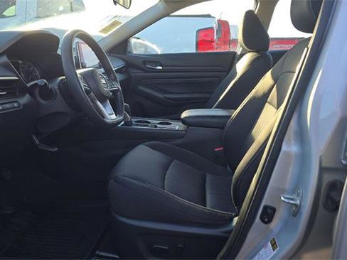 Used 2019 Nissan Altima 2.5 S image 10