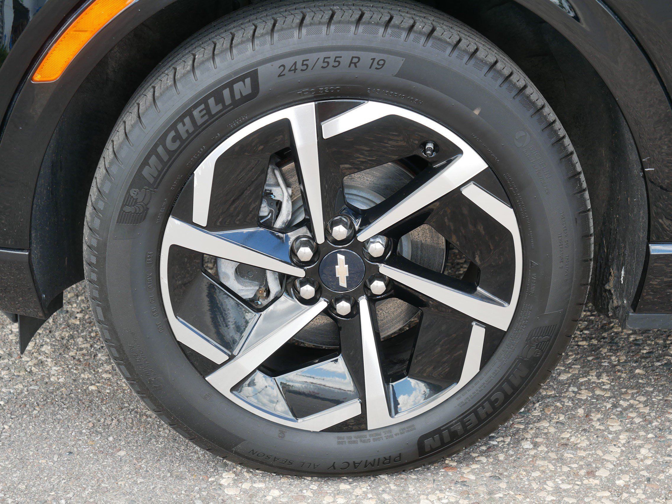 Used 2024 Chevrolet Equinox EV LT w/ LPO, All-Weather Mat Package FWD image 15