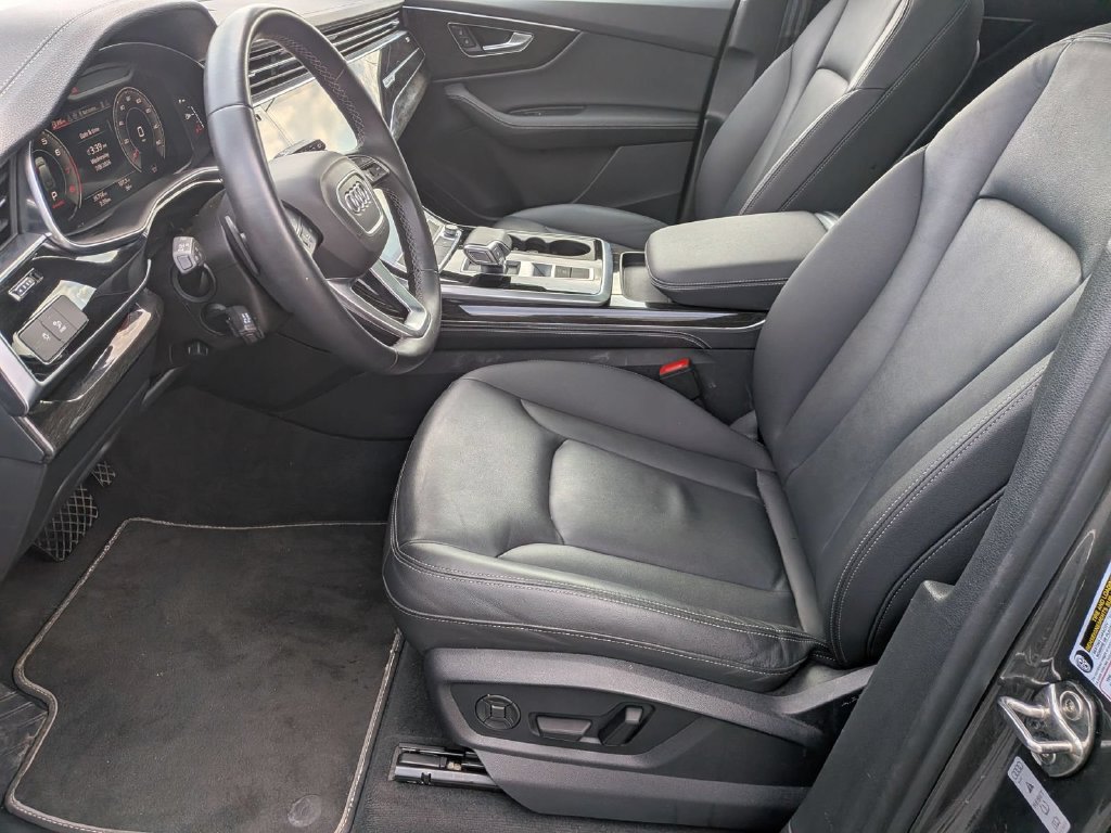 Used 2025 Audi Q7 3.0T Premium Plus AWD/4WD image 13