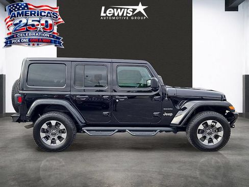 Used 2023 Jeep Wrangler Unlimited Sahara w/ Cold Weather Group AWD/4WD image 5