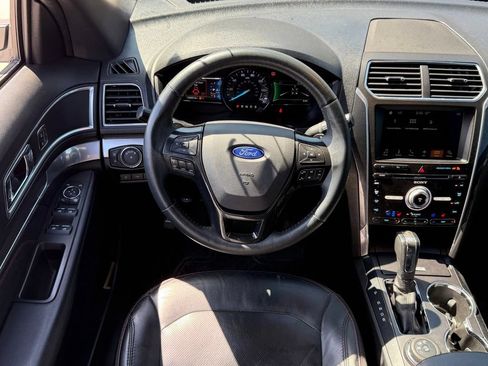 Used 2017 Ford Explorer Sport w/ Equipment Group 401A AWD/4WD image 9