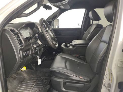 Used 2023 RAM 2500 Tradesman w/ Chrome Appearance Group AWD/4WD image 13