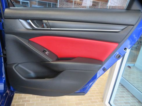 Used 2021 Honda Accord Sport image 21
