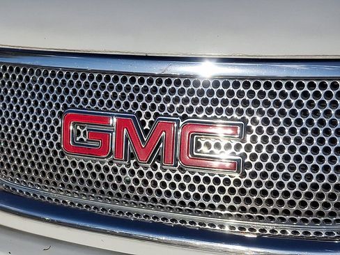 Used 2005 GMC Envoy Denali AWD/4WD image 29