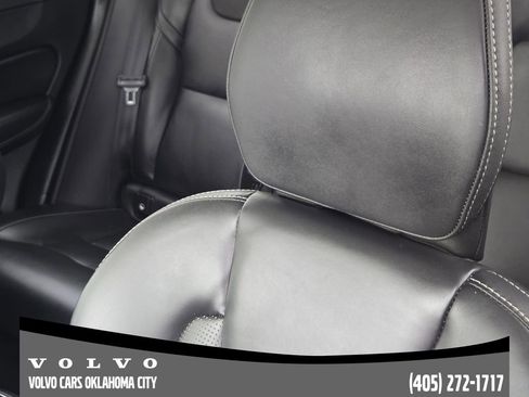 Certified 2024 Volvo XC60 B5 Ultimate w/ Protection Package Premier AWD/4WD image 14