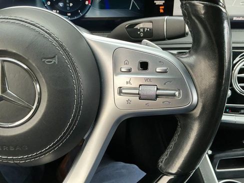 Used 2018 Mercedes-Benz Maybach S 560 4MATIC image 25
