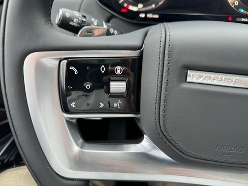 Used 2024 Land Rover Range Rover SE image 20