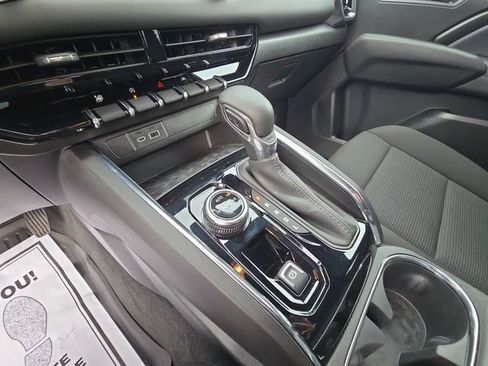 New 2025 GMC Canyon Elevation w/ Convenience Package AWD/4WD image 16
