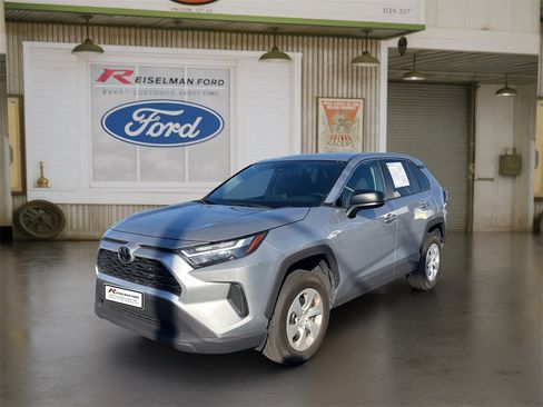 Used 2023 Toyota RAV4 LE image 2