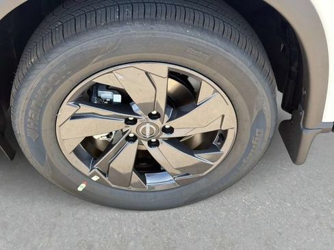 New 2026 Nissan Rogue SV AWD/4WD image 11