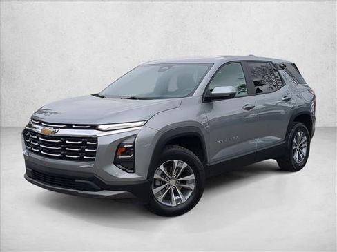 Used 2025 Chevrolet Equinox LT image 1