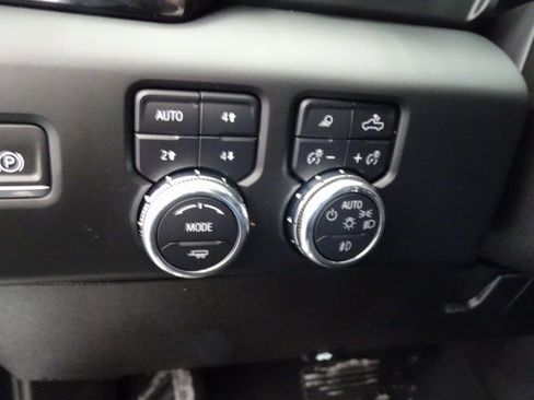 Certified 2024 GMC Sierra 3500 Denali w/ Denali Reserve Package image 14