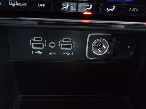 Used 2024 Jeep Grand Cherokee Limited w/ Trailer Tow Package image 18