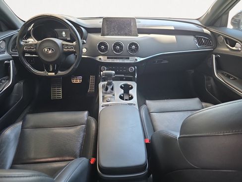 Used 2019 Kia Stinger GT1 AWD/4WD image 2