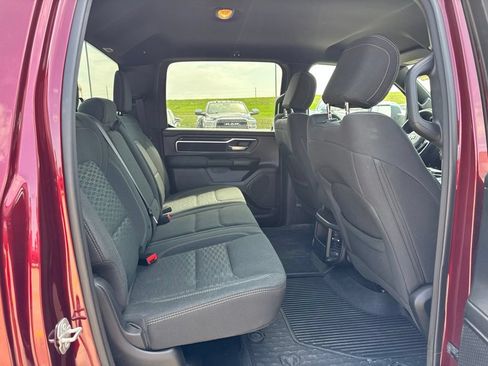Used 2025 RAM 1500 Big Horn AWD/4WD image 6