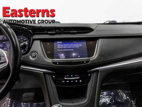 Used 2022 Cadillac XT5 Luxury AWD/4WD image 12