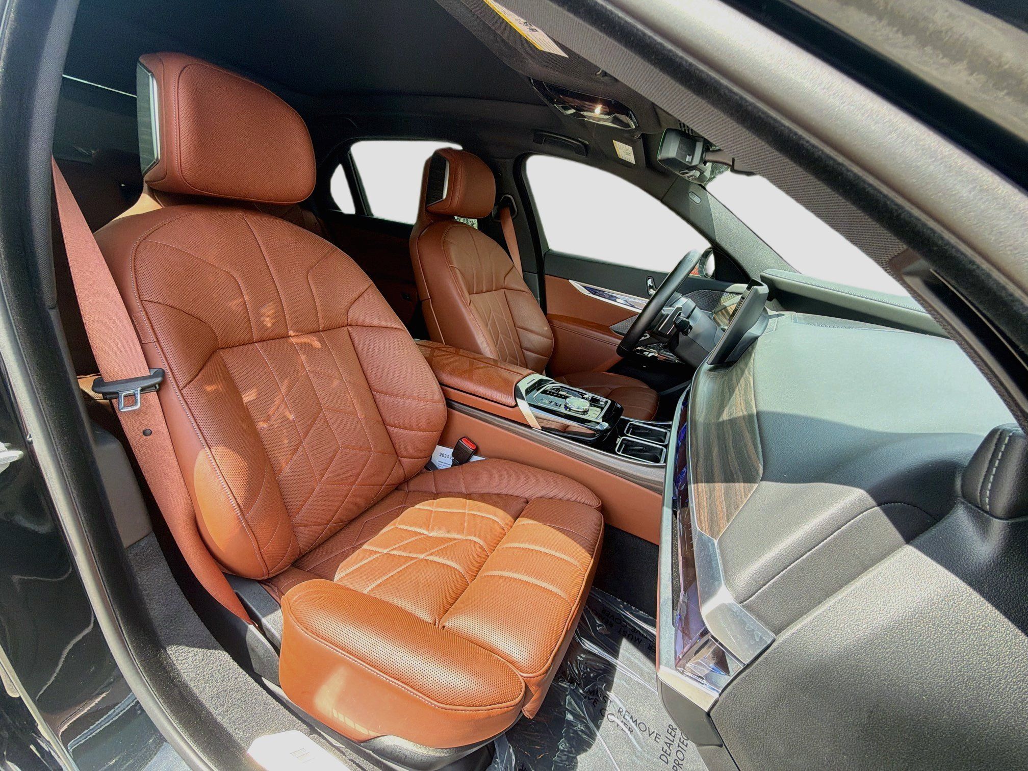 Used 2024 BMW 760i xDrive AWD/4WD image 15