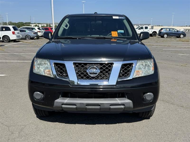 Used 2018 Nissan Frontier SV AWD/4WD image 2