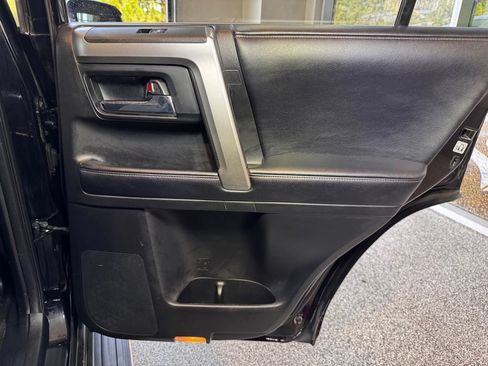 Used 2019 Toyota 4Runner SR5 AWD/4WD image 49