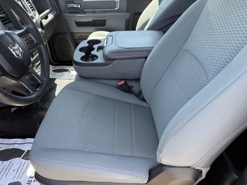 Used 2018 RAM 1500 Express RWD image 20