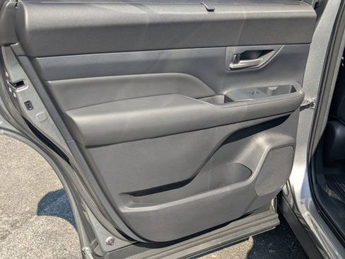 Used 2026 Toyota Grand Highlander Platinum image 19