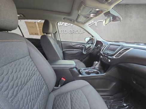 Used 2021 Chevrolet Equinox LT image 24