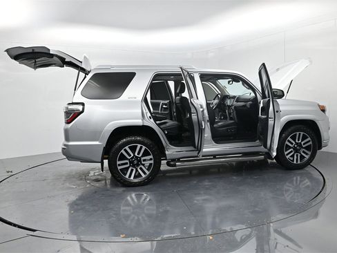 Used 2022 Toyota 4Runner Limited image 75