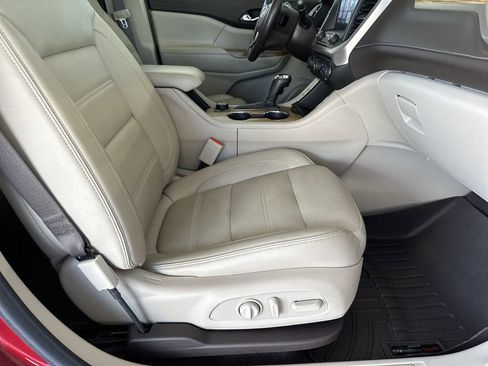 Used 2019 GMC Acadia Denali w/ Technology Package image 42