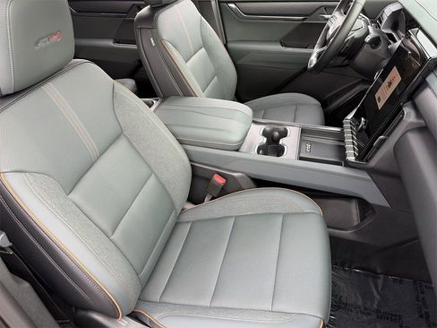 Used 2025 GMC Acadia AT4 w/ LPO, Floor Liner Package image 20