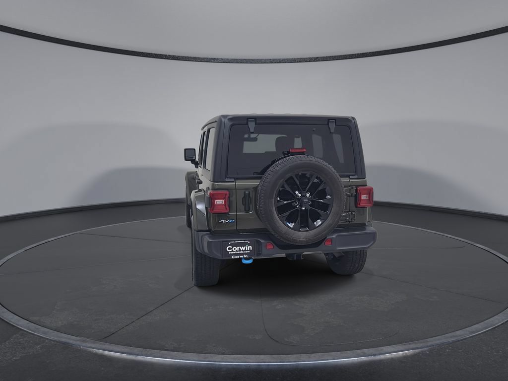 Used 2022 Jeep Wrangler Unlimited Sahara w/ Cold Weather Group AWD/4WD image 14