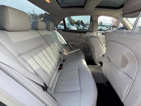 Used 2014 Mercedes-Benz E 550 4MATIC Sedan image 13