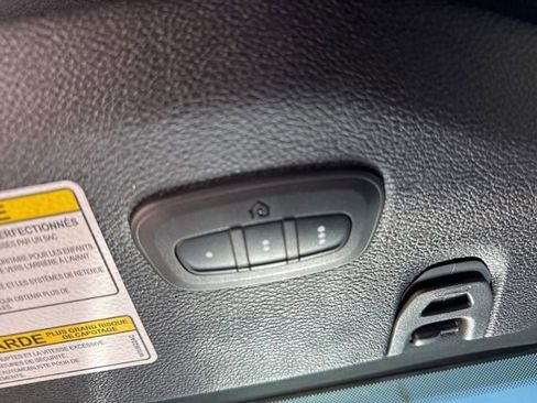 Used 2020 Jeep Wrangler Unlimited Sahara image 15