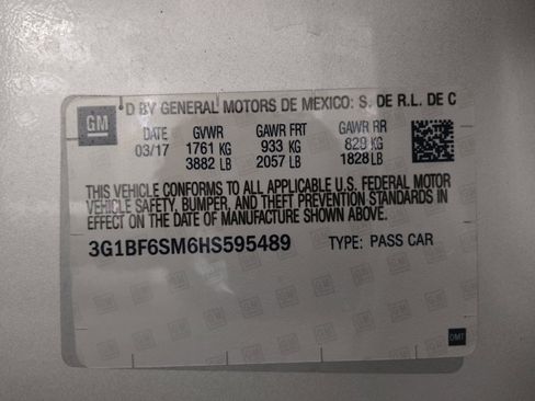 Used 2017 Chevrolet Cruze Premier FWD image 33