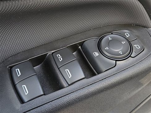 Used 2023 Chevrolet Equinox RS image 15