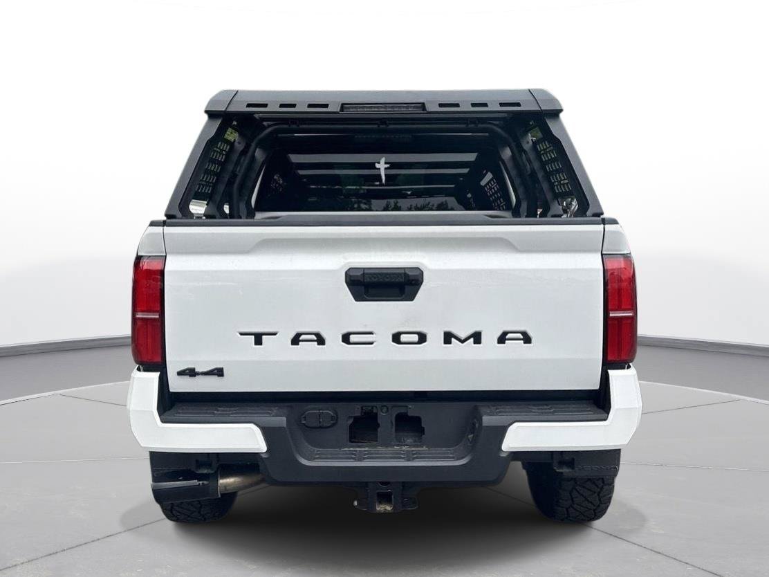 Certified 2025 Toyota Tacoma SR5 AWD/4WD image 48