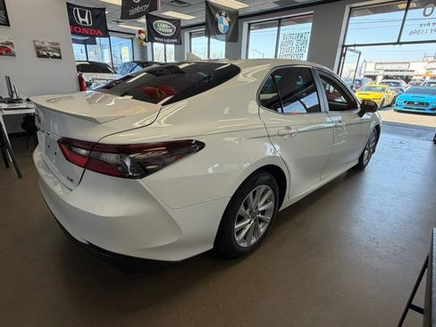 Used 2022 Toyota Camry LE image 13