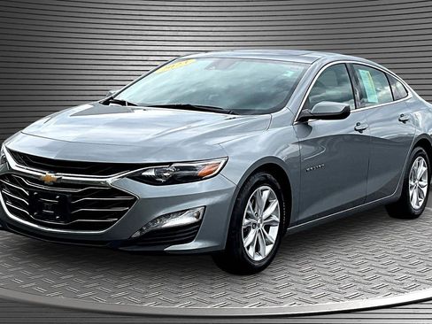 Used 2023 Chevrolet Malibu LT FWD image 3