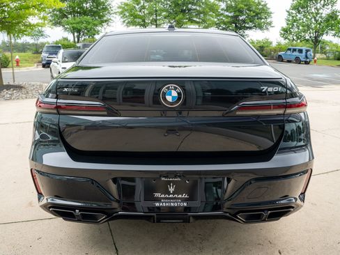 Used 2023 BMW 760i xDrive AWD/4WD image 5
