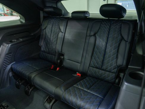 Used 2025 Cadillac Escalade IQ Luxury 1 AWD/4WD image 16
