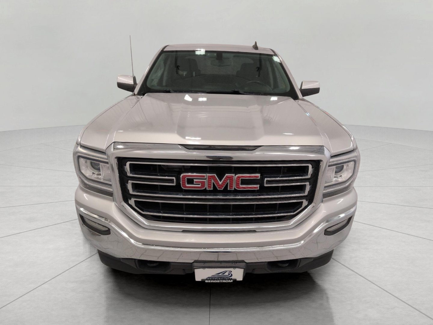 Used 2017 GMC Sierra 1500 SLE w/ SLE Value Package AWD/4WD image 13