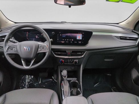 Used 2025 Buick Encore GX Preferred FWD image 18